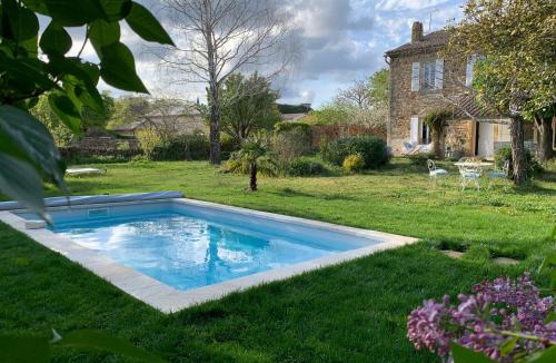La Bruguiere Villa | Mas Les Romarins, 10 min d'Uzès, piscine et grand jardin clos, jeux, nid de repos et base pour activités dans le Gard