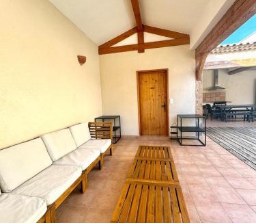 Evenos House | Mas Provençal 8 pers climatisé, 3 chambres avec salles de bains, piscine privée
