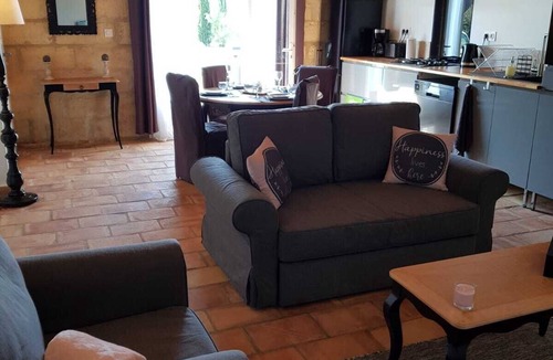 Saint Pierre de Mezoargues House | Mas St-Jean: Charm, Climate & Garden in Provence