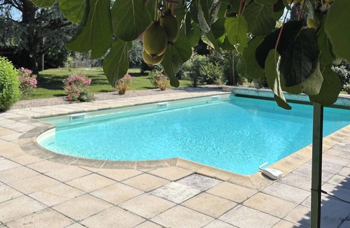 Gensac House | Maubourguet Villa - Sleeps 10 - Pool & Games