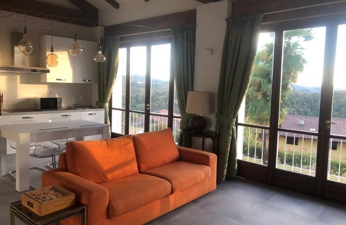 Moncestino Villa | Melograno - Charming Apartment with a Pool in a Historic Villa in Monferrato