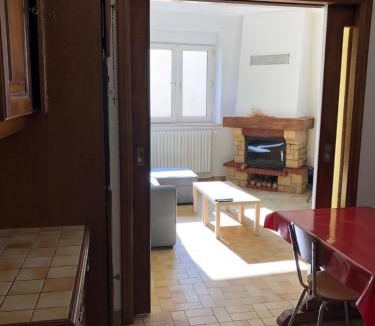 Jouy-aux-Arches Apartment | Metz Sud - A31 - Appartement rénové - 2 ch - 80 m2 - Entre Nancy et Luxembourg - Waves