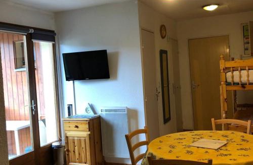 Le Sauze Apartment | Mini T2 avec balcon et parking au pied des pistes - FR-1-165A-144