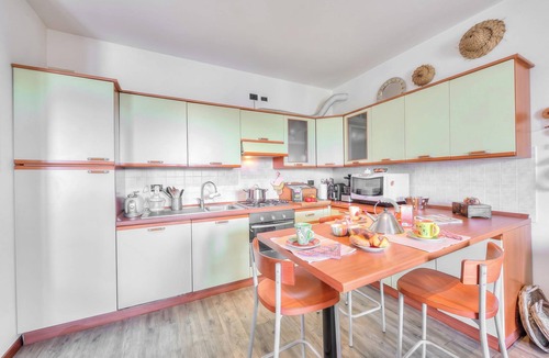 Ispra House | Miralago Lake View & Private Garden, Ispra, Italy