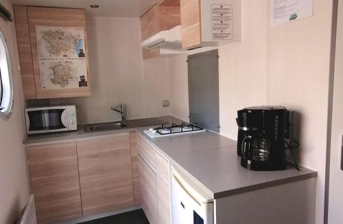 Saint-Martin-Lys Other | Mobil-home 2 pers. avec terrasse à Axat - API-1-52-1188