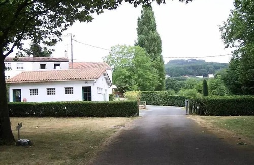Pouzauges House | Mobil-home Prestige Duo - 2 bedrooms - 2 bathrooms - 2 WC - CLIM - TV + Dishwasher 6 persons