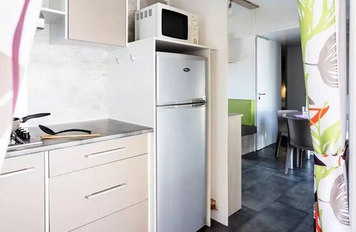 Signes House | Mobile Home | Comfort | 2 Bedrooms | 4 People | Raised Deck