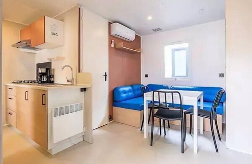 Lancieux House | Mobile Home | Comfort | 3 Bedrooms | 6 Guests | Raised Deck | A/C
