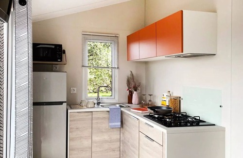 Guerard House | Mobile Home | Comfort | 3 Bedrooms | 6 Guests | Raised Deck | A/C