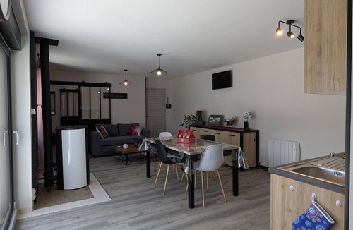 Milly-sur-Bradon Cottage | Modern and Cozy Lodge for 4 in Milly-sur-Bradon
