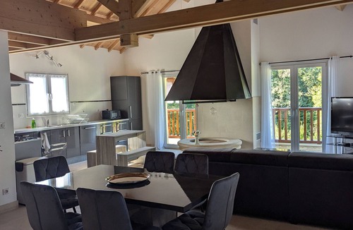 Jezainville Cottage | Modern cottage in Lorraine, 2 bedrooms, near forest
