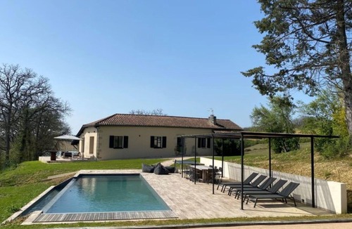 Peyrusse-Grande House | Modern Holiday Home in Le Gers with Private Pool