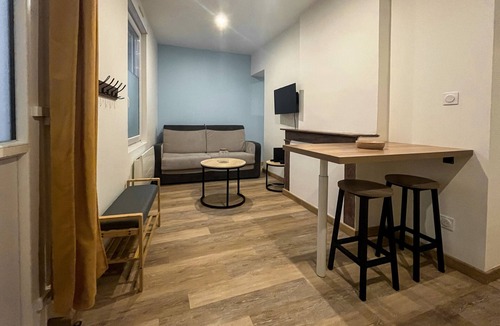 Les Hauts de Saint-Aubin Apartment | Modern one-bedroom apartmen - ideally located near the city center