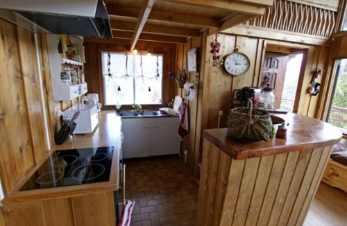 Enchastrayes Ski Chalet | Mountain chalet near ski resort, fireplace, sleeps 10