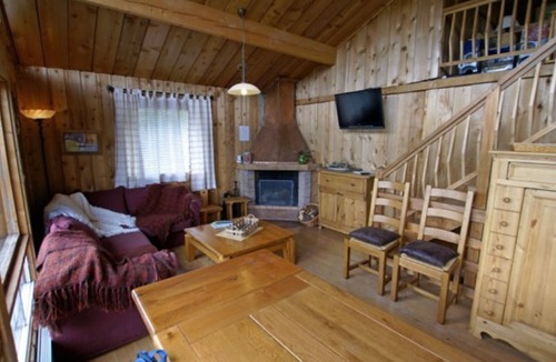 Enchastrayes Ski Chalet | Mountain chalet near ski resort, fireplace, sleeps 10
