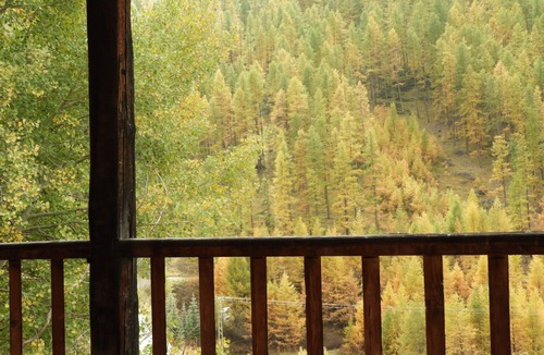Molines-en-Queyras Apartment | Mountain gîte under the roof facing the forest