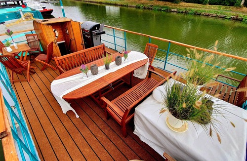 Gondrexange Boat Rental | MS Poseidon - Enjoy a stay on an extraordinary ship up to 12 persons