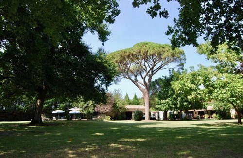 Le Fleix House | Mulberry Lodge 16th Century farmhouse in rural setting