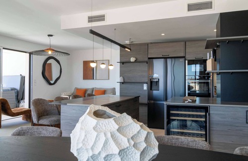 Valras-Plage Apartment | MyLoc Collection Duplex with Private Spa & Sea View