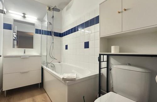 Rives de Meurthe Apartment | N 02 Halte Nancy - parking et accès petit-déjeuner
