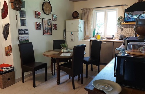 Saulx-les-Champlon House | Natural setting and source of art, river, animals welcome, magical calm!