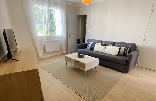 Collobrieres Apartment | New 2-room apartment in the heart of Collobrières village