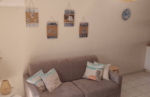 Valras-Plage Cabin | New - Air-conditioned vacation home - Swimming pool, near beach and shops