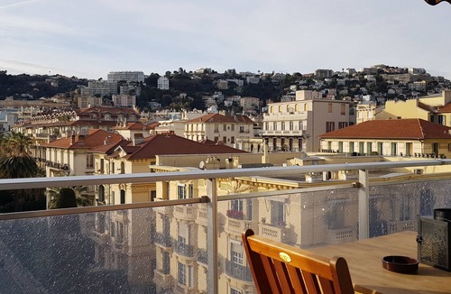 Riquier Apartment | New ! Breathtaking views of castle hill and the mediterranean sea