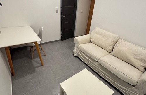 Le Ray Apartment | New furnished studio with bathroom and veranda in a quiet location 10 minutes from the center of town