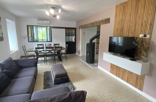 Landehen House | NEW: Lovely large farmhouse in Brittany. Private heated pool + Wellness Retreat.