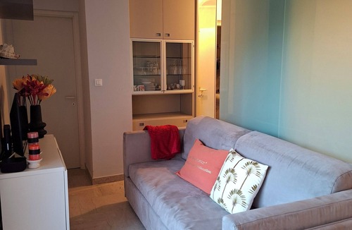 Old Town Apartment | NEW! T2, 35m2, quiet, A/C, near beaches, 47 sqM terrace