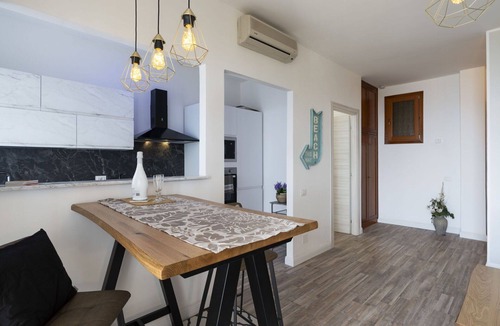 Santo Stefano al Mare Apartment | Nice apartment for 4 people with WIFI, A/C, pool, TV and balcony