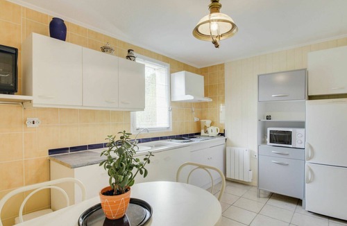 La Richardais Apartment | Nice apartment for 2 people with WIFI and TV