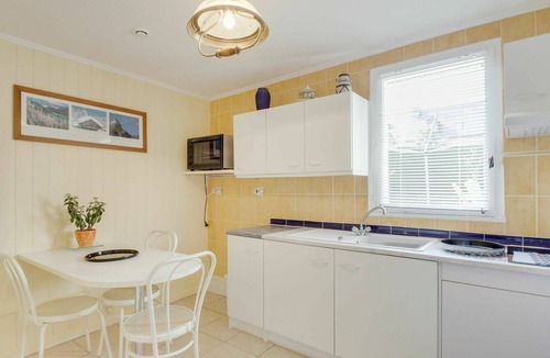 La Richardais Apartment | Nice apartment for 2 people with WIFI and TV