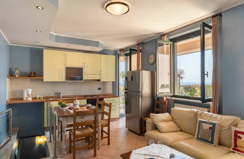 Piani-Ciapin Apartment | Nice apartment for 5 people with A/C, pool, WIFI, TV and terrace