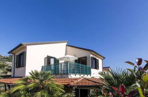 Piani-Ciapin Apartment | Nice apartment for 6 people with pool, WIFI, TV, terrace and pets allowed