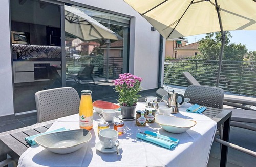 Artallo Apartment | Nice apartment for 4 people with WIFI, A/C, pool, TV, terrace and pets allowed