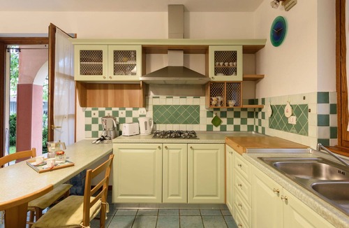 Baveno Apartment | Nice apartment for 6 people with WIFI, TV and patio