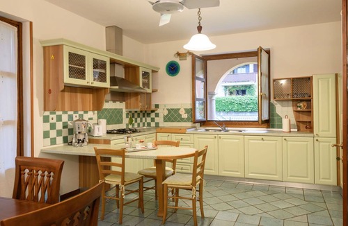 Baveno Apartment | Nice apartment for 6 people with WIFI, TV and patio