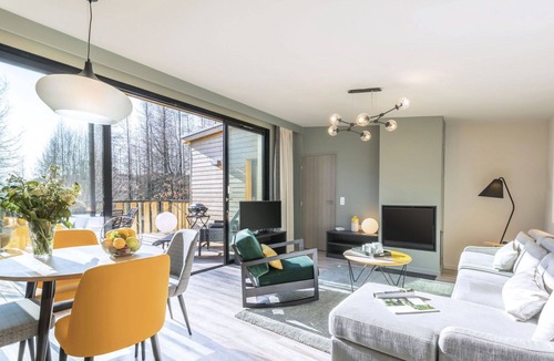 Hattigny House | Nice apartment in villa for 4 people with hot tub, WIFI, pool, TV and terrace