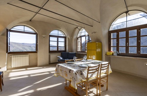 Prela Apartment | Nice apartment for 6 people with WIFI, pool, TV, patio, pets allowed and panoramic view