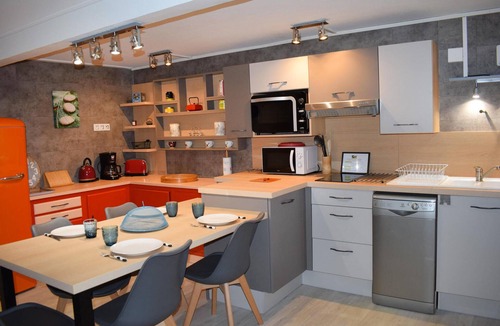 Brelevenez House | Nice home in Lannion with WiFi