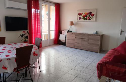 Le Ray Apartment | NICE NORD 2 PIECES CALMES,WIFI,CLIM,BALCON,PARKING