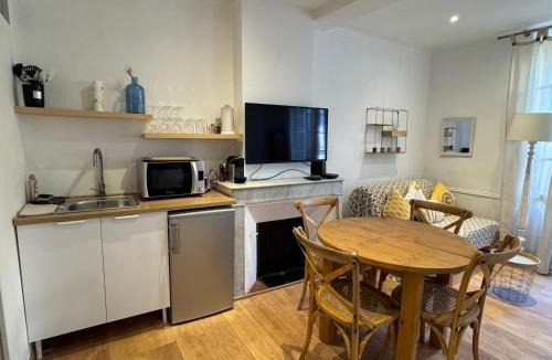 Le Beausset Apartment | Nid d amour en plein coeur des clochets