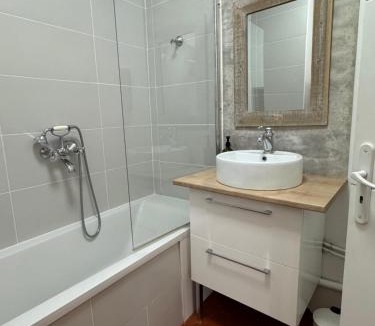 Le Beausset Apartment | Nid d amour en plein coeur des clochets