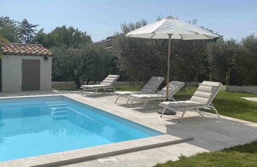 Gemenos House | "nouveau" Jolie Maison Neuve Jardin Clos et Piscine Privés 6 Personnes