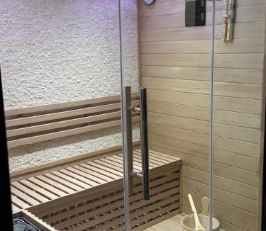 Sainte-Menehould Apartment | Nuit insolite Lovescape - Sauna & Spa privatif