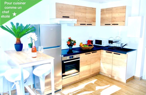 Sens Condo | Oasis in the heart of the city