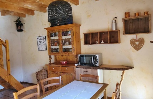 Fouchy House | Old freestone farm built in 1880 in the middle of Alsace and nature