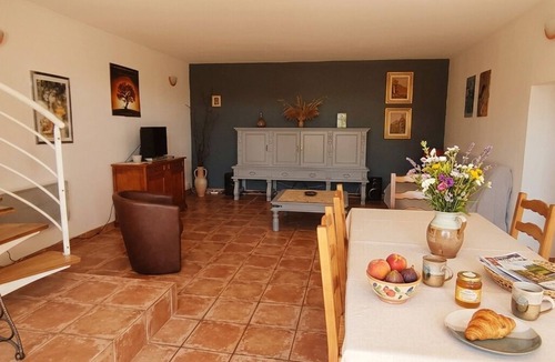 Cabannes Cottage | Old Mas in Provence with swimming pool